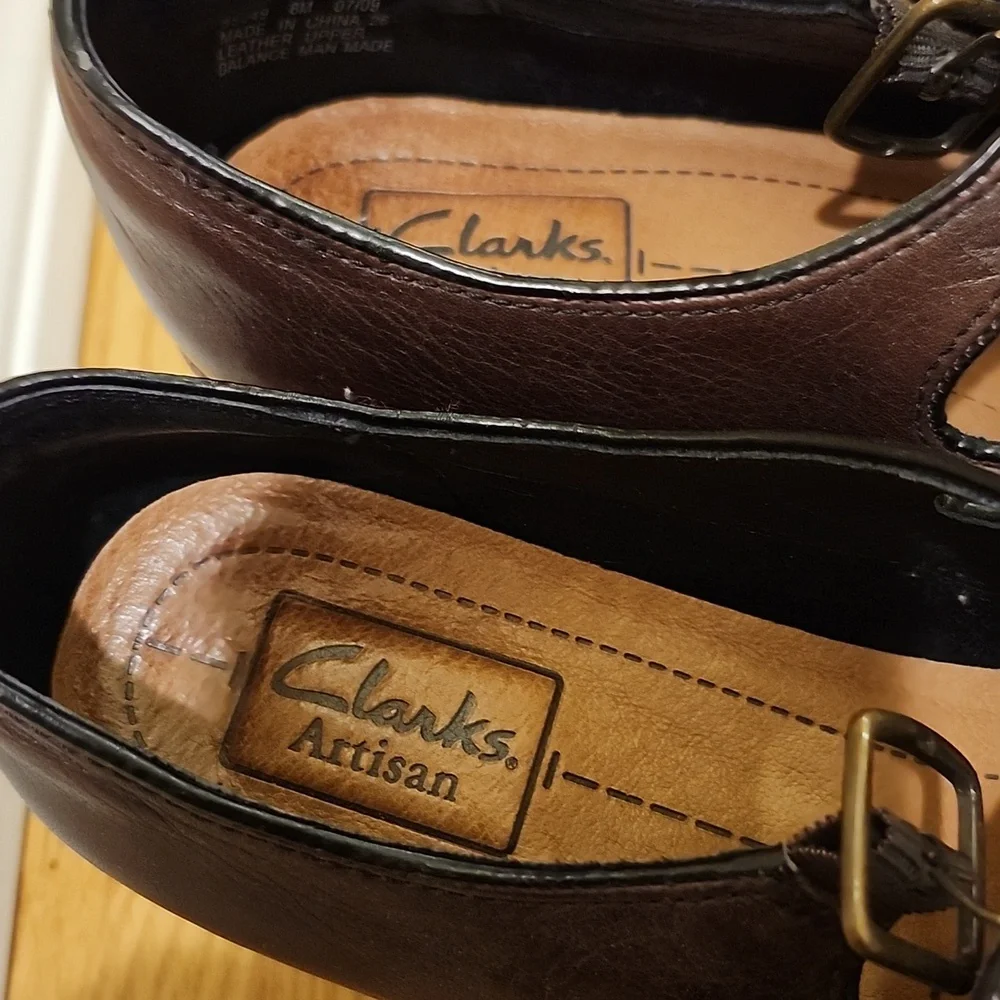 Clarks Artisan Leather Heels - Picture 2 of 9